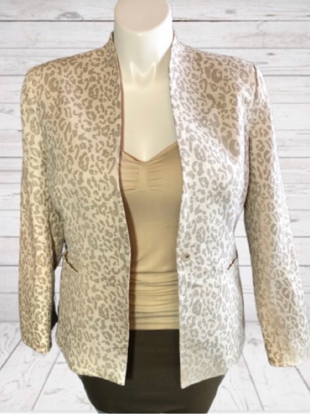 Neiman Marcus Exclusive Animal Print Linen Jacket